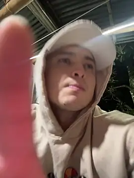 Snapshot of Alexander_ferre chatting on February 2026 01:13:02 AM Alexander ferre online show from February 2026 01:13:02 AM