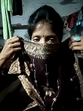 SEXY-MAHI4 online show from October 2025 06:19:02 PM