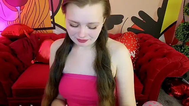 RedDoll  online show from February 2026 06:06:02 AM