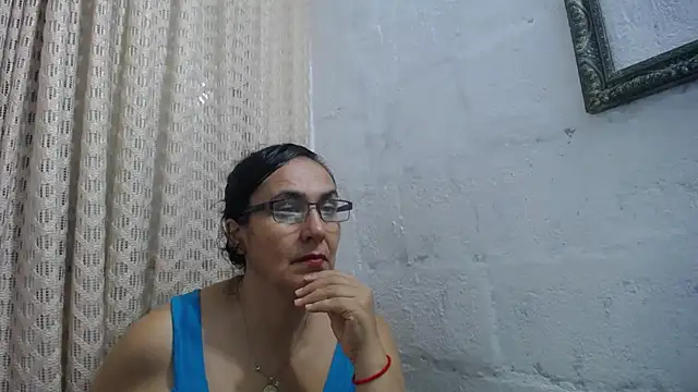 gabbyparker  online show from February 2026 12:42:02 AM