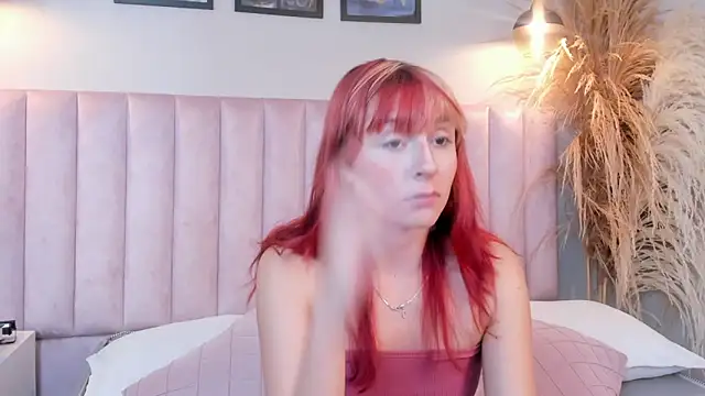 dafnne hall online show from October 2025 08:29:02 PM