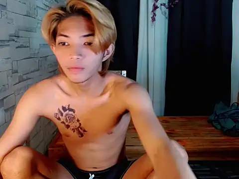 Snapshot of addicted_to_alex chatting on February 2026 05:11:02 PM addicted to alex online show from February 2026 05:11:02 PM