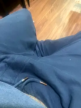 Snapshot of Binuthomas chatting on November 2025 09:25:02 PM Binuthomas online show from November 2025 09:25:02 PM