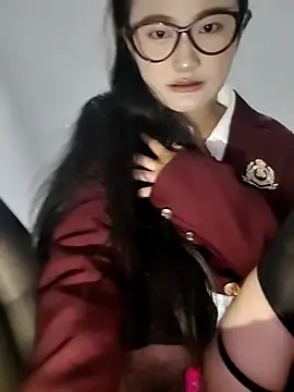 Snapshot of CCAV217 chatting on December 2025 04:22:01 PM CCAV217 online show from December 2025 04:22:01 PM