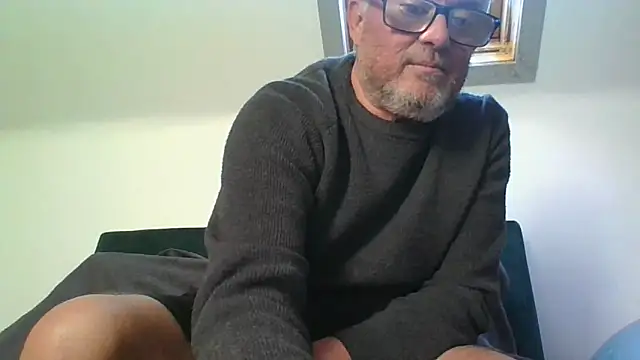 naughtygrandad1 online show from April 2026 06:47:01 PM