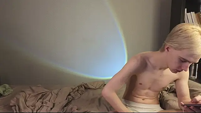 saintlauren1 online show from September 2025 01:10:01 PM