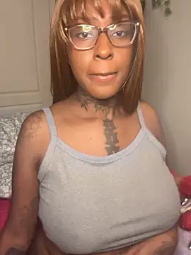 Snapshot of MistiSavannah chatting on November 2025 04:00:01 AM MistiSavannah online show from November 2025 04:00:01 AM