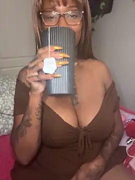 Snapshot of MistiSavannah chatting on November 2025 11:18:02 AM MistiSavannah online show from November 2025 11:18:02 AM