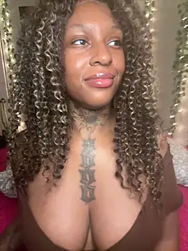 Snapshot of MistiSavannah chatting on February 2026 01:08:02 PM MistiSavannah online show from February 2026 01:08:02 PM