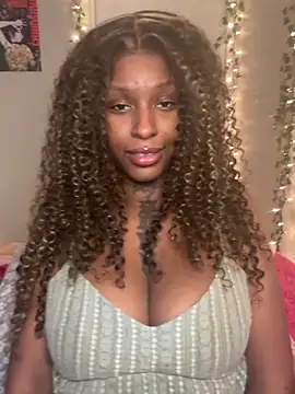 Snapshot of MistiSavannah chatting on February 2026 01:52:02 PM MistiSavannah online show from February 2026 01:52:02 PM