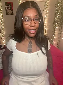 Snapshot of MistiSavannah chatting on February 2026 12:06:01 PM MistiSavannah online show from February 2026 12:06:01 PM