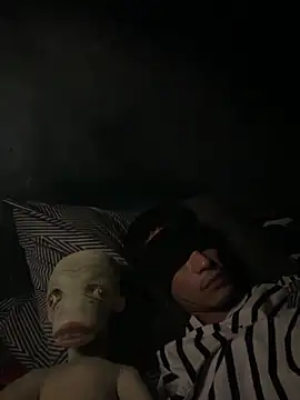 Snapshot of icefun1109 chatting on November 2025 06:52:01 PM icefun1109 online show from November 2025 06:52:01 PM