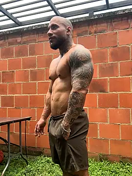 Andrew Johnnson online show from November 2025 04:08:02 PM