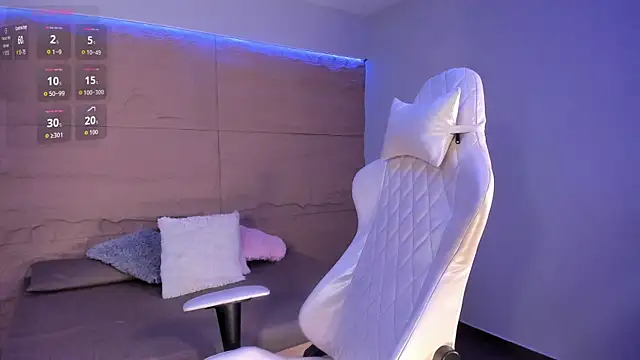 RenataLeclair online show from October 2025 04:41:02 PM