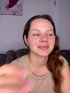 miacarrot online show from April 2026 02:47:01 AM