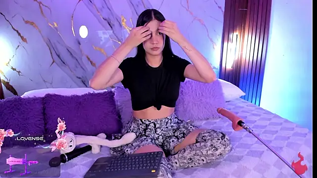 Emmiicute online show from March 2026 08:23:02 PM