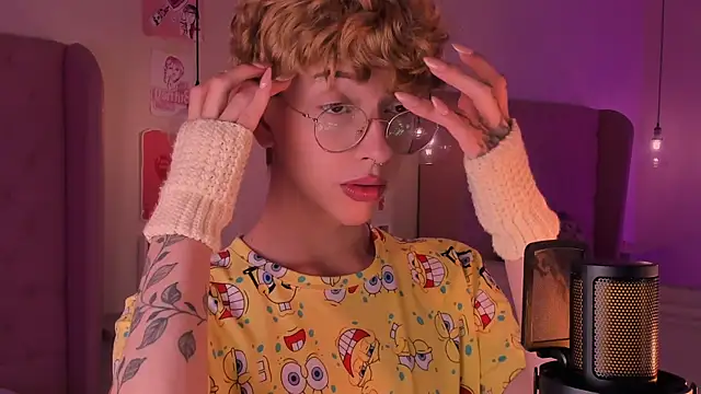 imDamiano online show from October 2025 10:32:02 PM