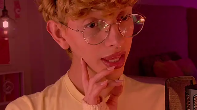 imDamiano online show from November 2025 09:16:02 PM