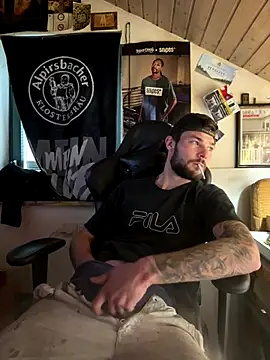 Snapshot of Mexxwell69 chatting on September 2025 11:46:02 AM Mexxwell69 online show from September 2025 11:46:02 AM