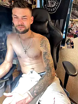 Snapshot of Mexxwell69 chatting on October 2025 04:37:01 PM Mexxwell69 online show from October 2025 04:37:01 PM