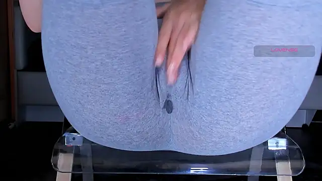 Cameltoe squirt inPants online show from April 2026 07:44:01 AM