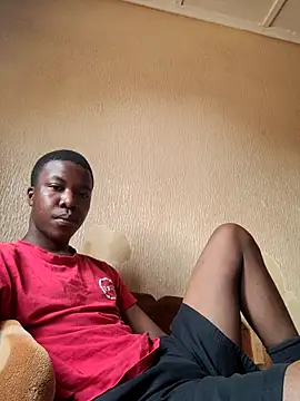 Snapshot of sweetdickboy2 chatting on September 2025 11:32:01 AM sweetdickboy2 online show from September 2025 11:32:01 AM