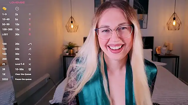 Lexi terele online show from September 2025 06:56:02 AM