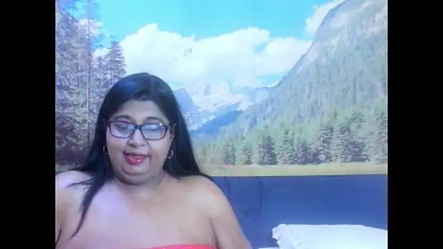indianhoney694u online show from April 2026 05:18:01 PM