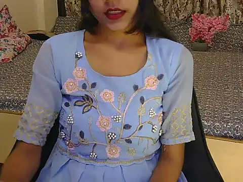 hoty-priya online show from November 2025 04:45:01 AM
