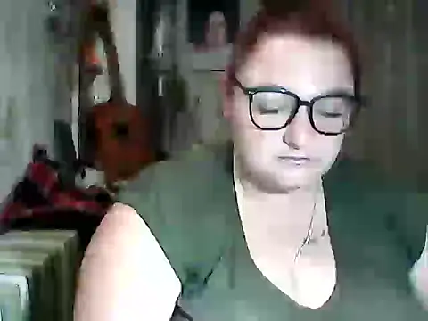 Snapshot of AngelQSky chatting on September 2025 06:22:02 PM AngelQSky online show from September 2025 06:22:02 PM