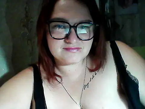 Snapshot of AngelQSky chatting on November 2025 09:17:02 PM AngelQSky online show from November 2025 09:17:02 PM