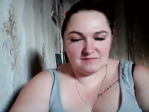 Snapshot of AngelQSky chatting on November 2025 11:31:02 AM AngelQSky online show from November 2025 11:31:02 AM