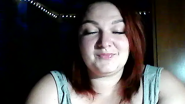 Snapshot of AngelQSky chatting on December 2025 05:00:01 PM AngelQSky online show from December 2025 05:00:01 PM