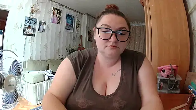 Snapshot of AngelQSky chatting on July 2026 03:36:02 PM AngelQSky online show from July 2026 03:36:02 PM