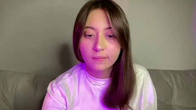 Snapshot of StellarAlice chatting on October 2025 07:24:02 PM StellarAlice online show from October 2025 07:24:02 PM