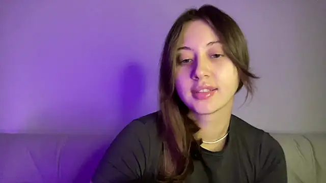 Snapshot of StellarAlice chatting on November 2025 02:57:02 PM StellarAlice online show from November 2025 02:57:02 PM