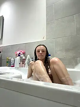 cutietootie02 online show from January 2026 06:05:01 AM