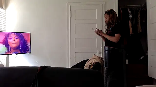 Diodre Benyoon online show from March 2026 04:54:01 PM