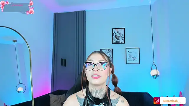 dreamleah  online show from February 2026 09:07:01 PM