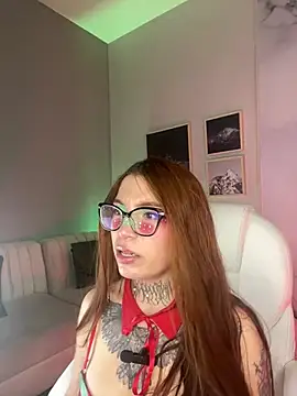 Snapshot of dreamleah_ chatting on June 2026 05:31:02 AM dreamleah online show from June 2026 05:31:02 AM