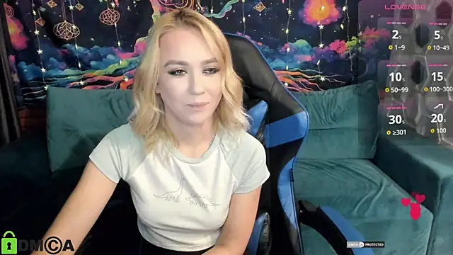 CrystalGirl99 online show from December 2025 07:38:02 AM