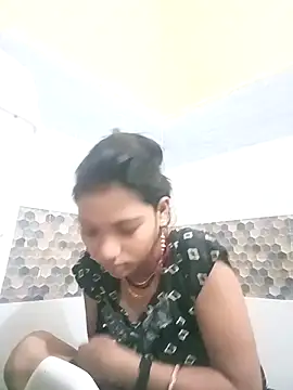 Snapshot of Aapki_Chahat0143 chatting on November 2025 12:43:01 AM Aapki Chahat0143 online show from November 2025 12:43:01 AM