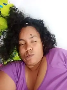 Snapshot of Viviana_h chatting on November 2025 01:33:02 AM Viviana h online show from November 2025 01:33:02 AM