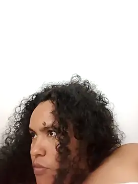 Snapshot of Viviana_h chatting on November 2025 01:39:02 AM Viviana h online show from November 2025 01:39:02 AM