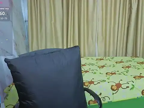 Snapshot of nena_cupcake_ chatting on June 2026 11:05:01 AM nena cupcake online show from June 2026 11:05:01 AM