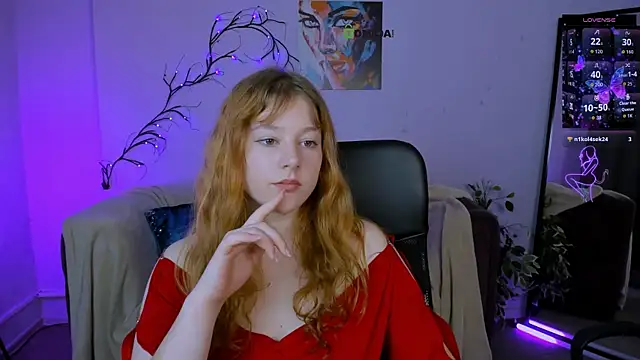 Snapshot of lola_sun12 chatting on September 2025 09:28:02 PM lola sun12 online show from September 2025 09:28:02 PM