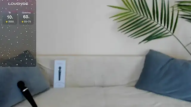 Snapshot of BlackyLii chatting on September 2025 01:28:01 AM BlackyLii online show from September 2025 01:28:01 AM