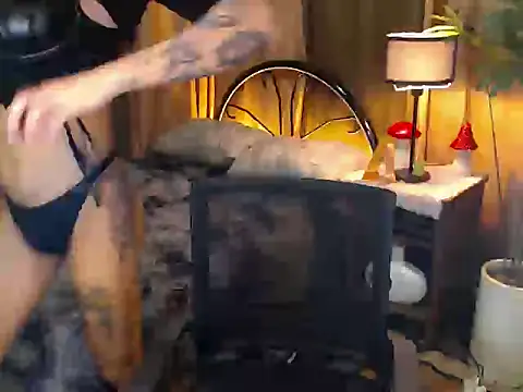 Snapshot of WILDROXIE chatting on September 2025 10:34:02 PM WILDROXIE online show from September 2025 10:34:02 PM