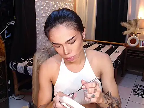 Snapshot of WILDROXIE chatting on October 2025 10:40:01 PM WILDROXIE online show from October 2025 10:40:01 PM