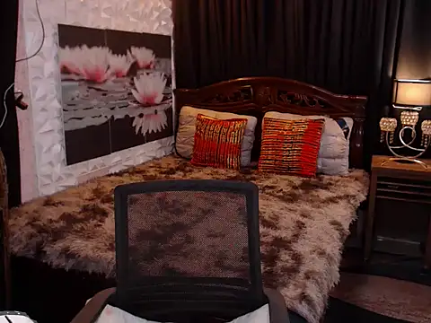 WILDROXIE online show from February 2026 12:14:02 AM